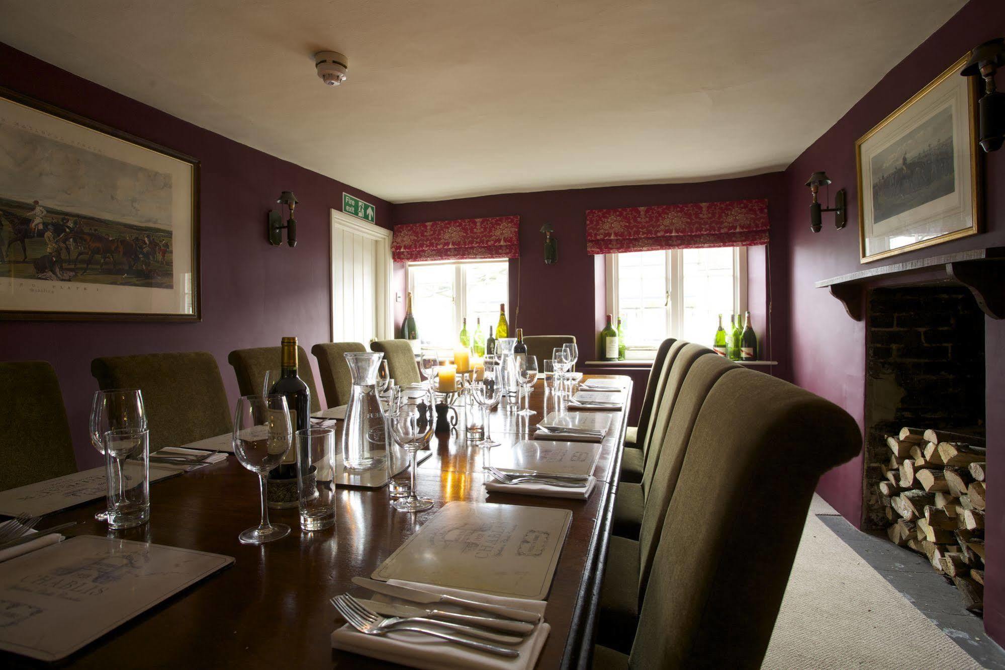 The Royal Oak, Yattendon Frilsham Exterior photo